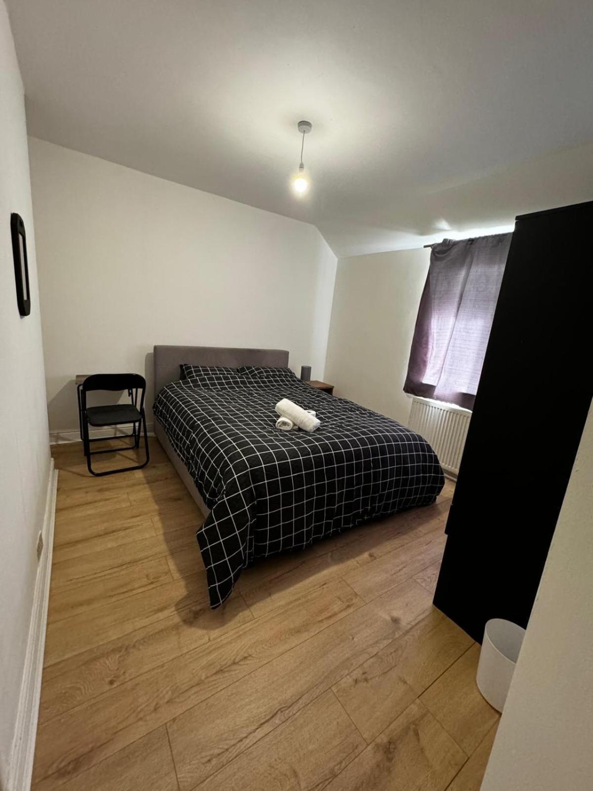 Deluxe Double Bedroom Manchester Exterior photo
